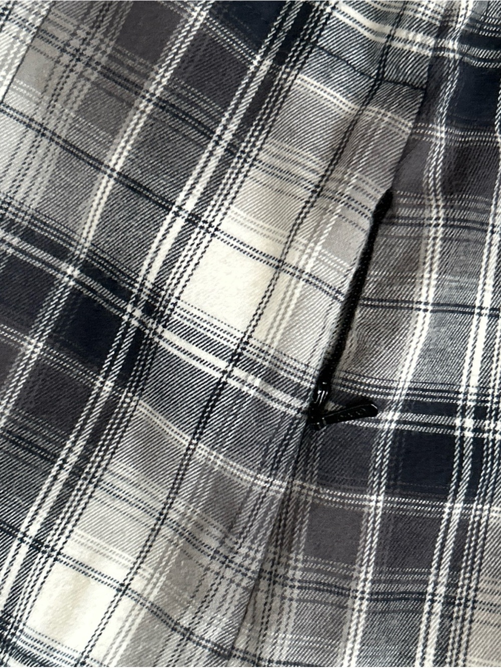 Cabela's Long Sleeve Gray/Black Plaid Button Western Zip Pocket Women's Size XL - Picture 8 of 11